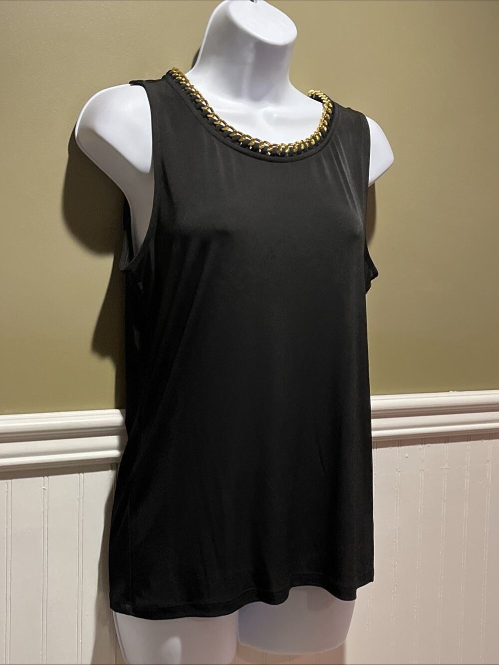 Michael Kors Black Sleeveless Blouse w/ Gold Chain Neck NWT M — Retail $99